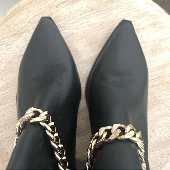 Steve Madden Tranquil Ankle Boots with Gold Chain Accent‎ Size 10 NWOB - Picture 6 of 9